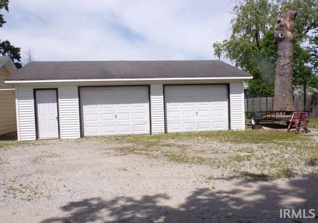 3rd image of 504 S Walnut St, Hartford City, IN 47348 | MLS# 202620967