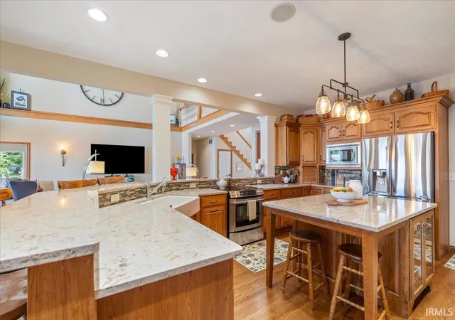 2nd image of 1123 Lakeshore Dr, Warsaw, IN 46580 | MLS# 202620975