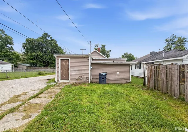 Photo 4 of Manufactured home for sale at 1312 N D St, Elwood, IN 46036 | MLS# 202620976 | Listing updated on 2026-08-31