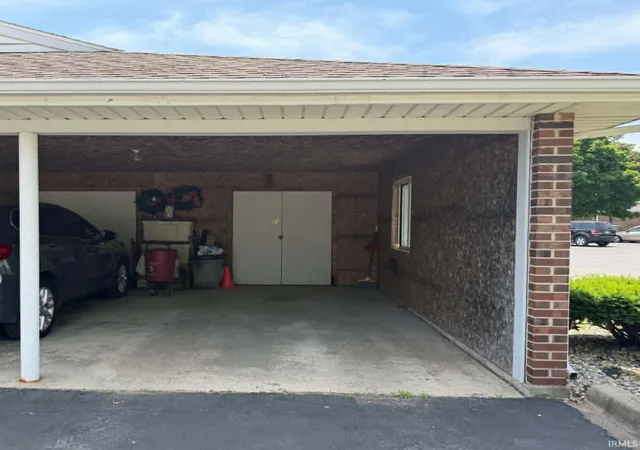 Homes for sale in Monticello, IN | 822 Woodlawn Ave #D, Monticello, IN 47960 | MLS# 202621014