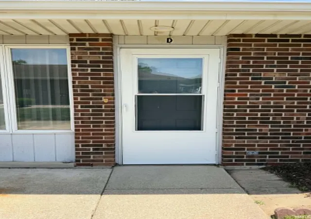 Homes for sale in Monticello, IN | 822 Woodlawn Ave #D, Monticello, IN 47960 | MLS# 202621014