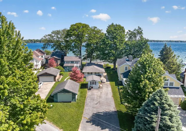 1st image of 6254 E Trusdell Ave, Syracuse, IN 46567 | MLS# 202621017