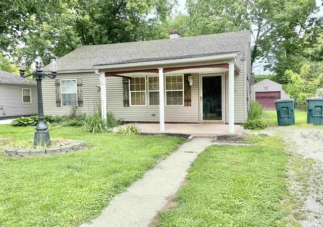 Homes for sale in Muncie, IN | 1804 E 25th St, Muncie, IN 47302 | MLS# 202621066