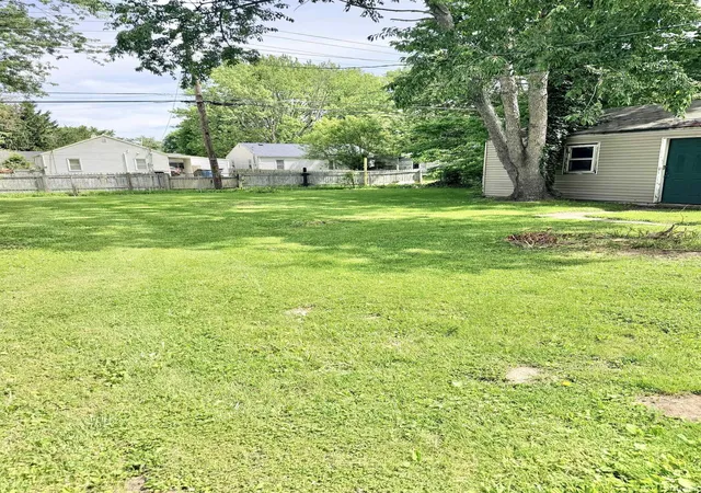 Homes for sale in Muncie, IN | 1804 E 25th St, Muncie, IN 47302 | MLS# 202621066