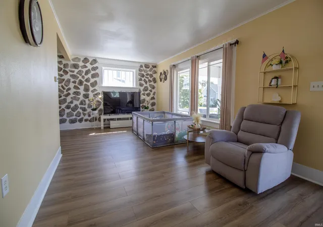 4th image of 1108 W Oak St, Union City, IN 47390 | MLS# 202621084
