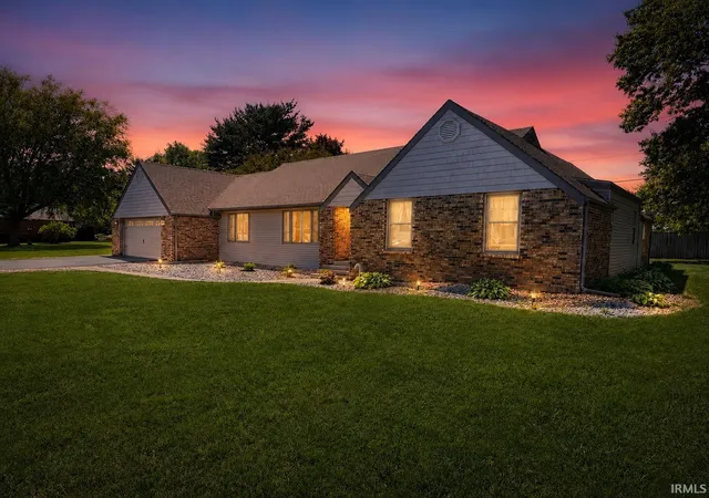 Homes for sale in Rochester, IN | 3321 Gregory Farm Village Dr, Rochester, IN 46975 | MLS# 202621092