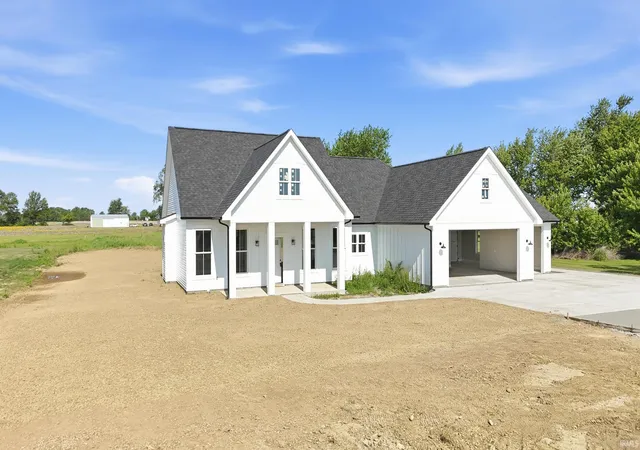 2nd image of 13134 Branstrator Rd, Yoder, IN 46798 | MLS# 202621102