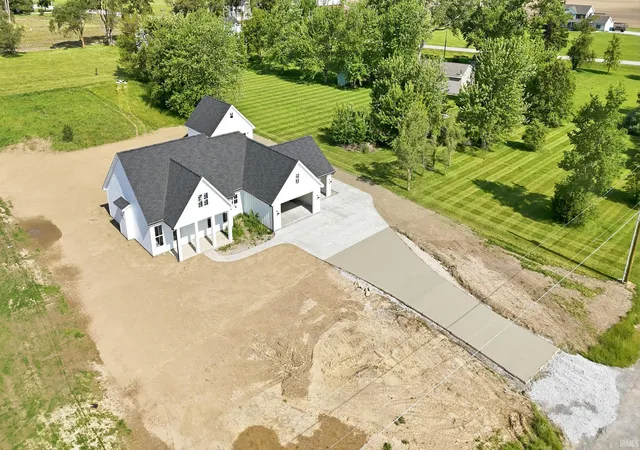 3rd image of 13134 Branstrator Rd, Yoder, IN 46798 | MLS# 202621102