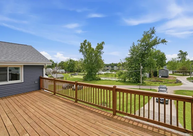 Homes for sale in Columbia City, IN | 2717 E Stalf Rd, Columbia City, IN 46725 | MLS# 202621114