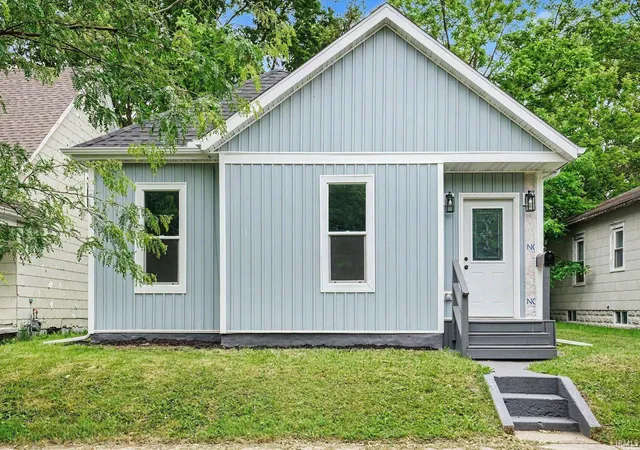 Photo 2 of Manufactured home for sale at 612 N Frances St, South Bend, IN 46617 | MLS# 202621176 | Listing updated on 2026-09-09