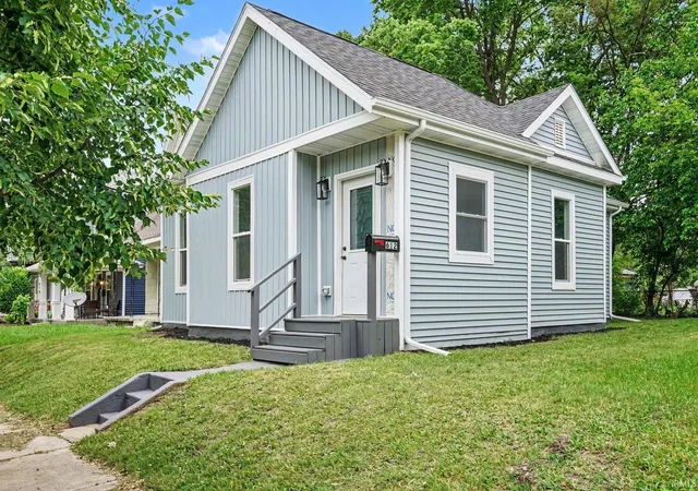 Photo 3 of Manufactured home for sale at 612 N Frances St, South Bend, IN 46617 | MLS# 202621176 | Listing updated on 2026-09-09