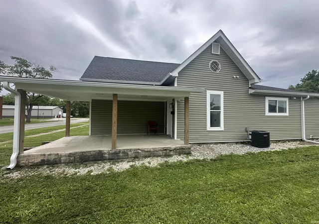 1st image of 1426 W 2nd St, Marion, IN 46952 | MLS# 202621200