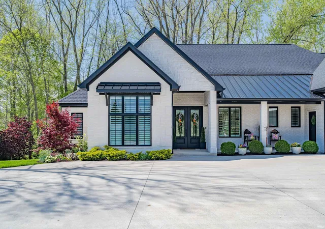 Photo 3 of Sale Pending at 3912 Vermilion Cliffs, Fort Wayne, IN 46814 | MLS# 202621202 | Listing updated on 2026-07-17