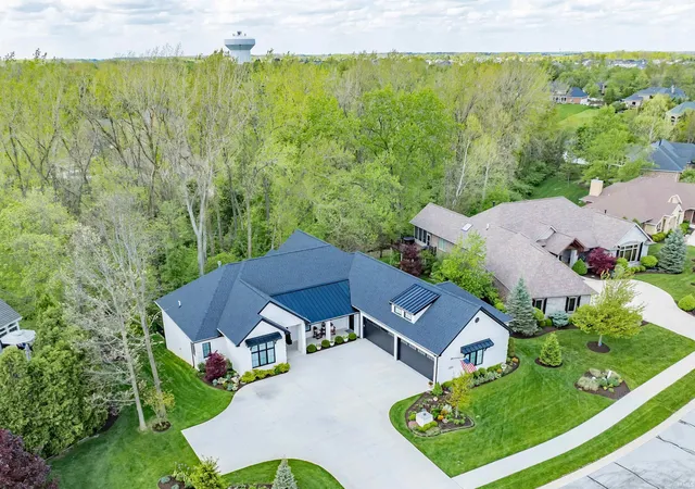 Photo 3 of Sale Pending at 3912 Vermilion Cliffs, Fort Wayne, IN 46814 | MLS# 202621202 | Listing updated on 2026-07-17
