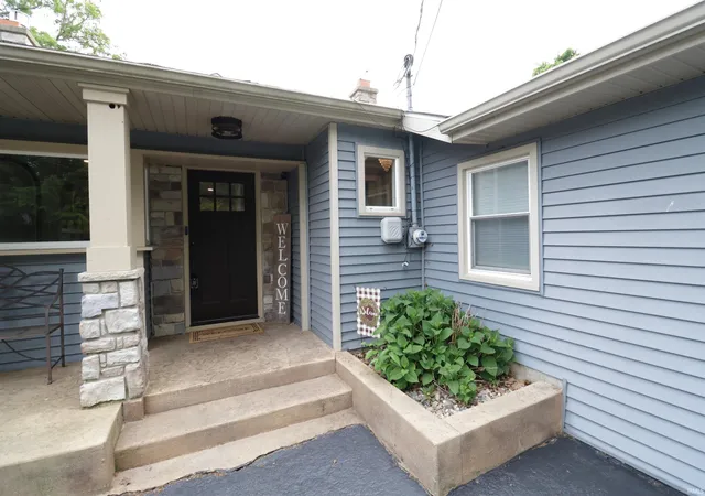 4th image of 30642 N Shore Dr, Elkhart, IN 46514 | MLS# 202621217