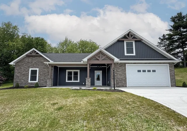 Photo 1 of Manufactured home for sale at 13120 Bear Crk Ct, Middlebury, IN 46540 | MLS# 202621264 | Listing updated on 2026-09-14
