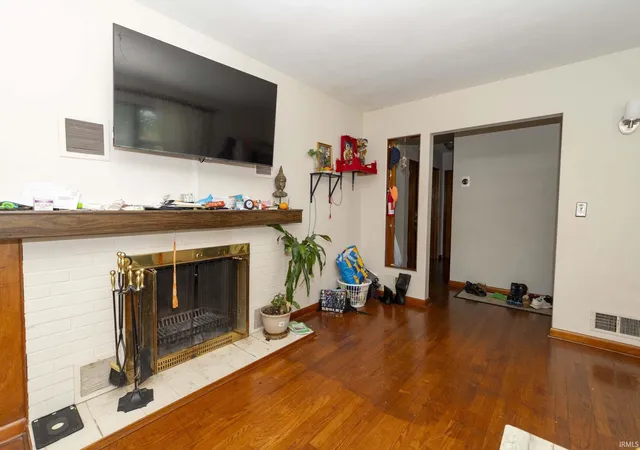 5th image of 20018 Roosevelt Rd, South Bend, IN 46614 | MLS# 202621291