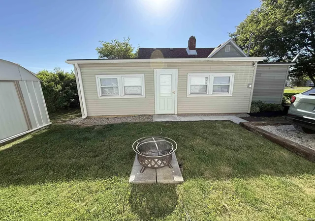 Homes for sale in Fowler, IN | 401 N Jefferson Ave, Fowler, IN 47944 | MLS# 202621331