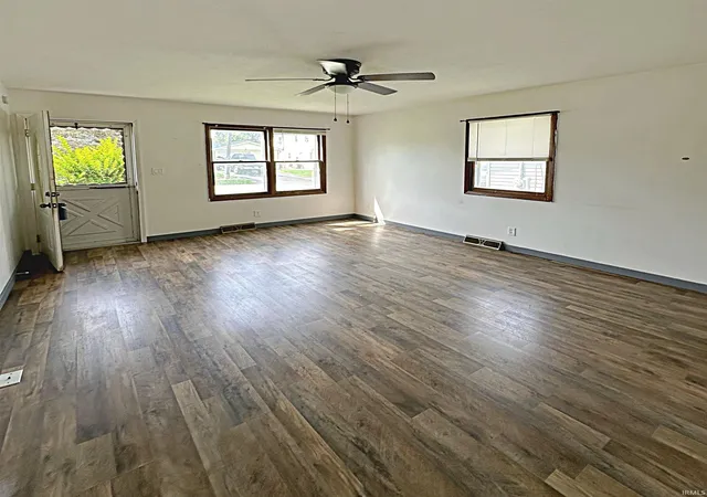 Photo 3 of Manufactured home for sale at 1412 E Poplar St, Petersburg, IN 47567 | MLS# 202621357 | Listing updated on 2026-08-27