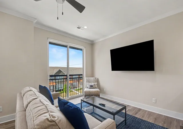 5th image of 1010 Corby Blvd #306, South Bend, IN 46617 | MLS# 202621359