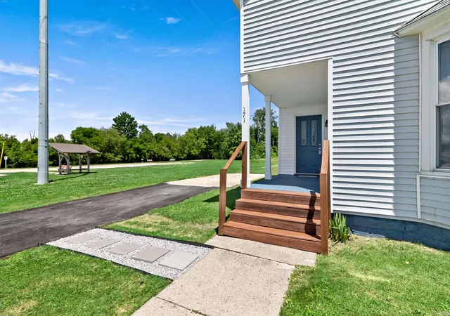 3rd image of 171 S Main St, Upland, IN 46989 | MLS# 202621406