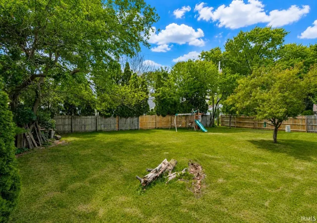 Homes for sale in Goshen, IN | 1507 Westmoor Pkwy, Goshen, IN 46526 | MLS# 202621409