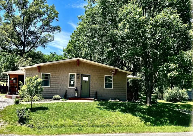 Photo 1 of Sale Pending at 3099 S Pelzer Rd, Boonville, IN 47601 | MLS# 202621423 | Listing updated on 2026-09-10