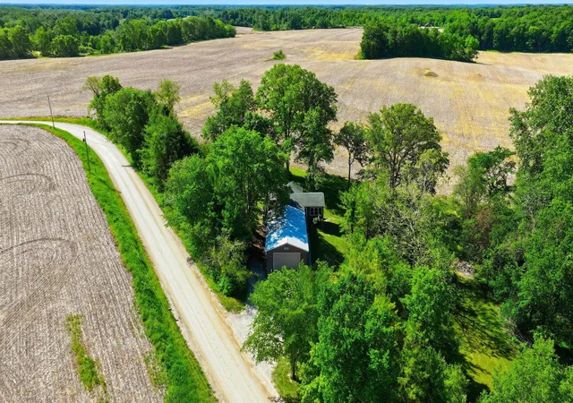 Homes for sale in Columbia City, IN | 4801 W Plattner Rd, Columbia City, IN 46725 | MLS# 202621440