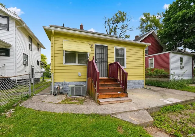 Photo 2 of Manufactured home for sale at 2908 Winter St, Fort Wayne, IN 46806 | MLS# 202621476 | Listing updated on 2026-09-09