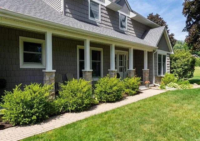 Homes for sale in Plymouth, IN | 10295 Queen Rd, Plymouth, IN 46563 | MLS# 202621501