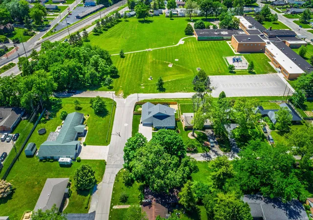 3rd image of 101 N Forest Ave, Muncie, IN 47304 | MLS# 202621506