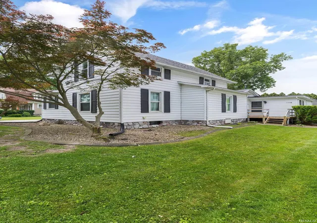 2nd image of 109 E Wabash Ave, Wakarusa, IN 46573 | MLS# 202621543