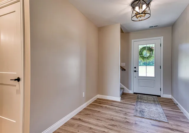 Photo 3 of Manufactured home for sale at 1546 Eli Dr, Evansville, IN 47711 | MLS# 202621587 | Listing updated on 2026-09-04