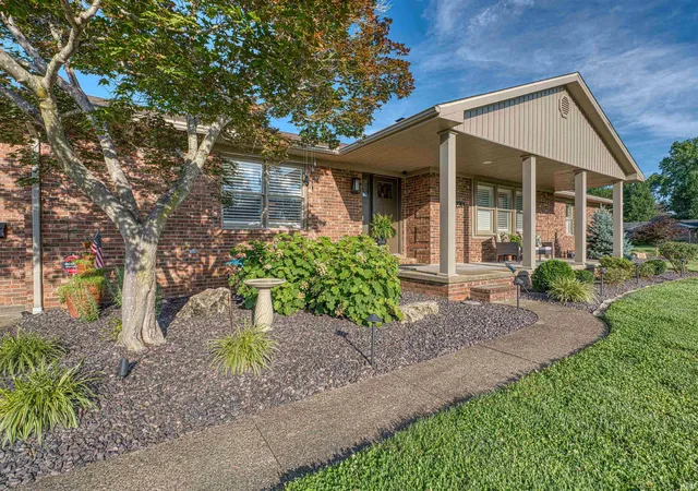 Photo 4 of Manufactured home for sale at 1220 S Royal Ave, Evansville, IN 47715 | MLS# 202621668 | Listing updated on 2026-08-31