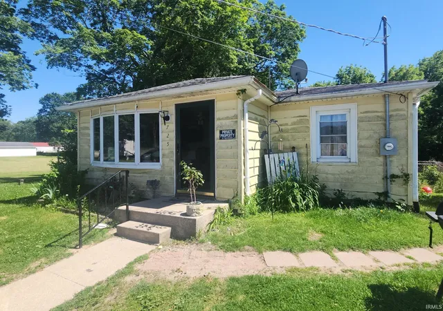 Photo 1 of Manufactured home for sale at 725 Stanley St, Logansport, IN 46947 | MLS# 202621677 | Listing updated on 2026-06-15