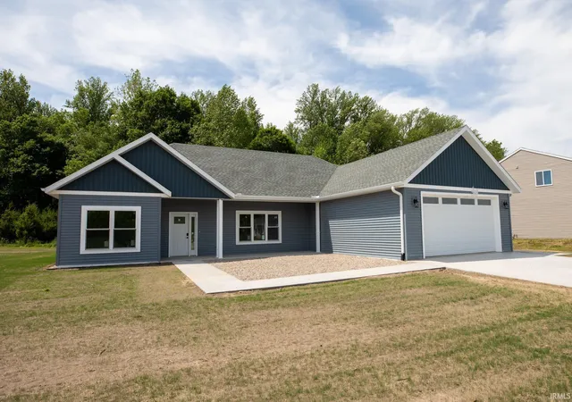 Homes for sale in Argos, IN | 215 Whitetail Ln, Argos, IN 46501 | MLS# 202621704