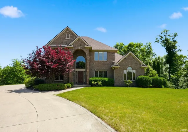 2nd image of 434 Royal Crest Dr, Fort Wayne, IN 46814 | MLS# 202621717