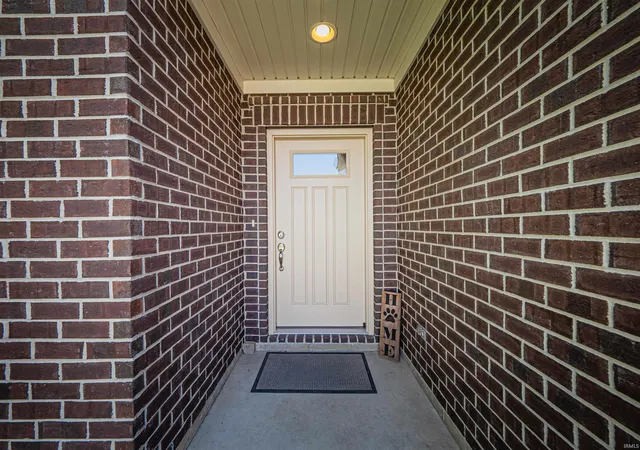 Photo 3 of Manufactured home for sale at 805 Criterion Way, Evansville, IN 47711 | MLS# 202621731 | Listing updated on 2026-08-19