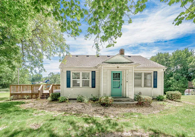 3rd image of 9100 E 500 S, Wolcottville, IN 46795 | MLS# 202621735