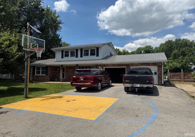 Photo 1 of Manufactured home for sale at 2099 W 50 South Rd, Princeton, IN 47670 | MLS# 202621753 | Listing updated on 2026-08-31