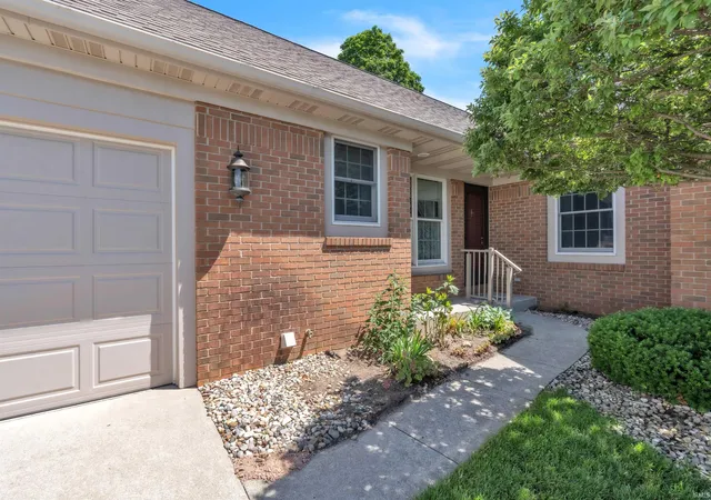 Photo 4 of Sale Pending at 1311 Somerset Ct, Goshen, IN 46528 | MLS# 202621794 | Listing updated on 2026-09-14