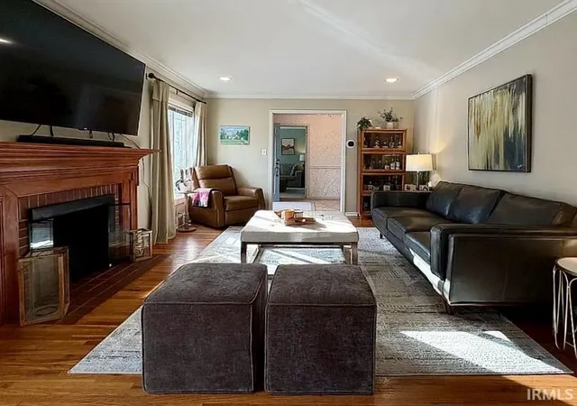Photo 4 of Sale Pending at 1212 Sunset Dr, Fort Wayne, IN 46807 | MLS# 202621805 | Listing updated on 2026-07-12