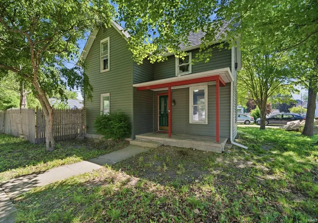 Homes for sale in Otterbein, IN | 203 N Columbia St, Otterbein, IN 47970 | MLS# 202621852