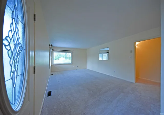 2nd image of 4814 Ashwood Dr, Fort Wayne, IN 46809 | MLS# 202621860
