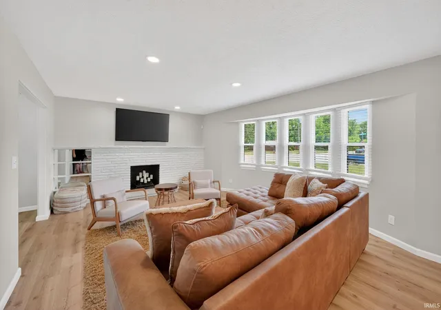 4th image of 1357 Campeau St, South Bend, IN 46617 | MLS# 202621885