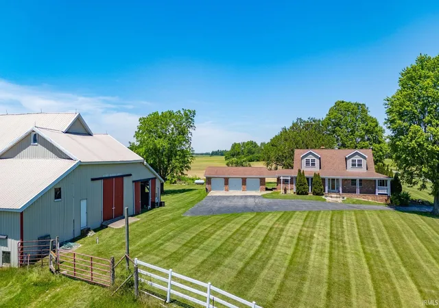 Homes for sale in New Castle, IN | 111 S County Road 500, New Castle, IN 47362 | MLS# 202621898