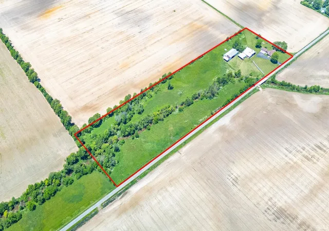 Homes for sale in New Castle, IN | 111 S County Road 500, New Castle, IN 47362 | MLS# 202621898
