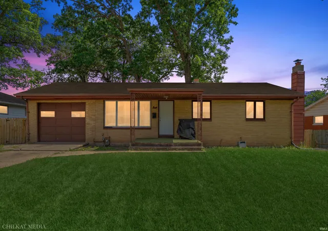 Photo 2 of Sale Pending at 3718 Surrey Ln, South Bend, IN 46628 | MLS# 202621946 | Listing updated on 2026-08-25