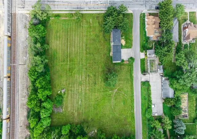 2nd image of 1632 Lumbar St, Fort Wayne, IN 46803 | MLS# 202622007