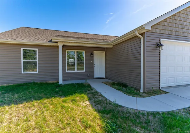 Photo 3 of Sale Pending at 4424 Gray Birch Ct, Evansville, IN 47725 | MLS# 202622008 | Listing updated on 2026-07-03